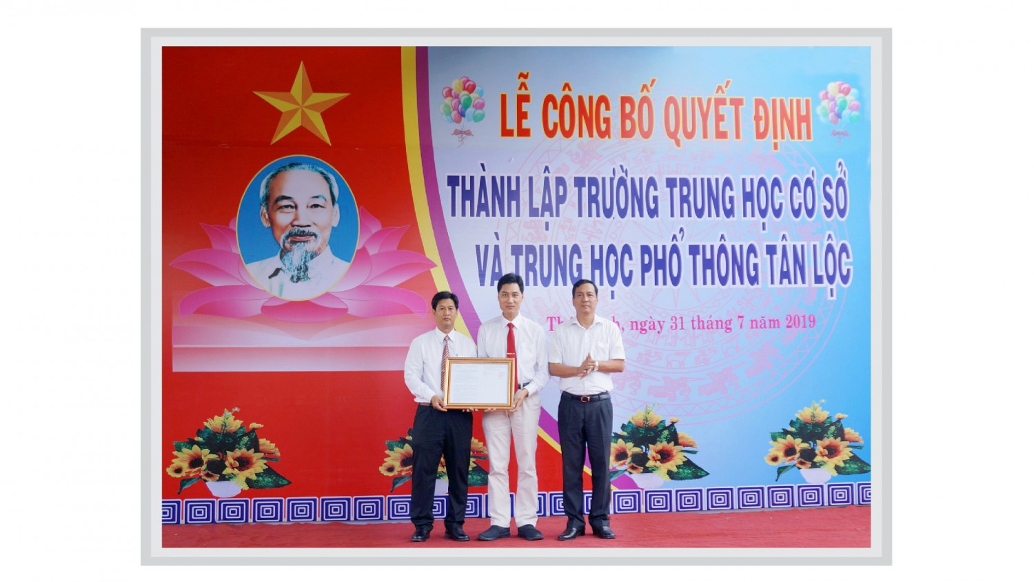 Le cong bo