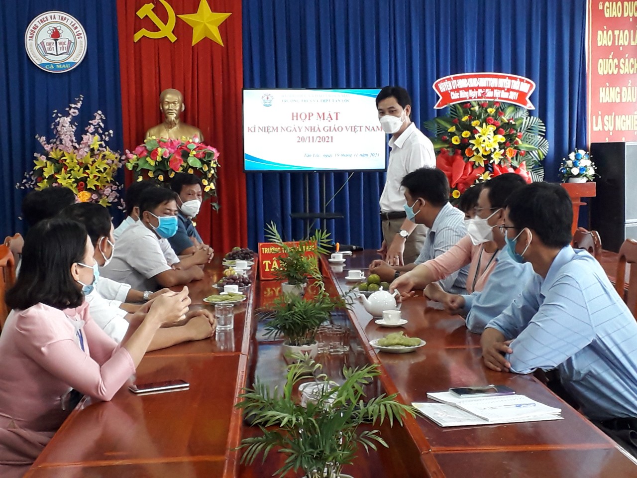 h thầy Dũng