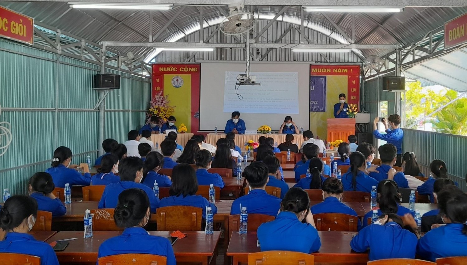 4 Báo cáo tổng kết nhiệm kì cũ và phương hướng hoạt động nhiệm kì mới