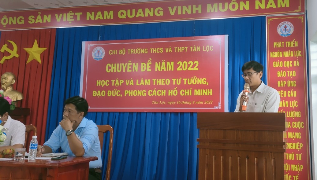 thầy hưng