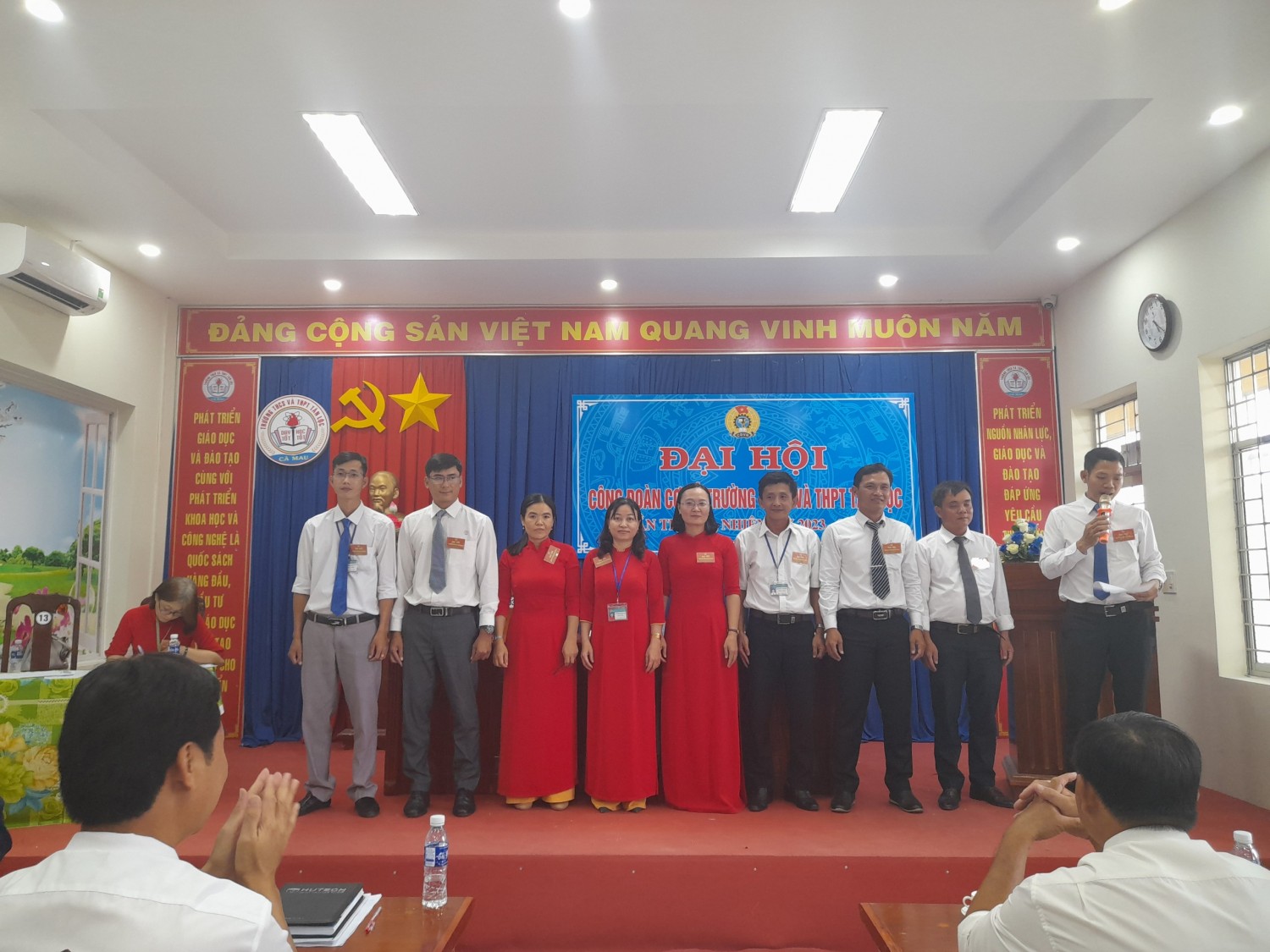 BCH MỚI RA MẮT VÀ HỨA HẸN TRƯỚC ĐẠI HỘI