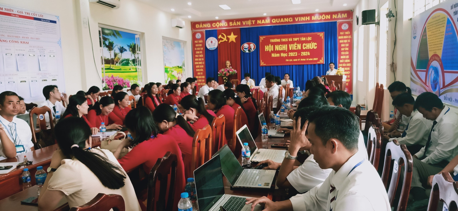 TRƯỜNG THCS VÀ THPT TÂN LỘC TỔ CHỨC  HỘI NGHỊ VIÊN CHỨC NĂM HỌC 2023-2024