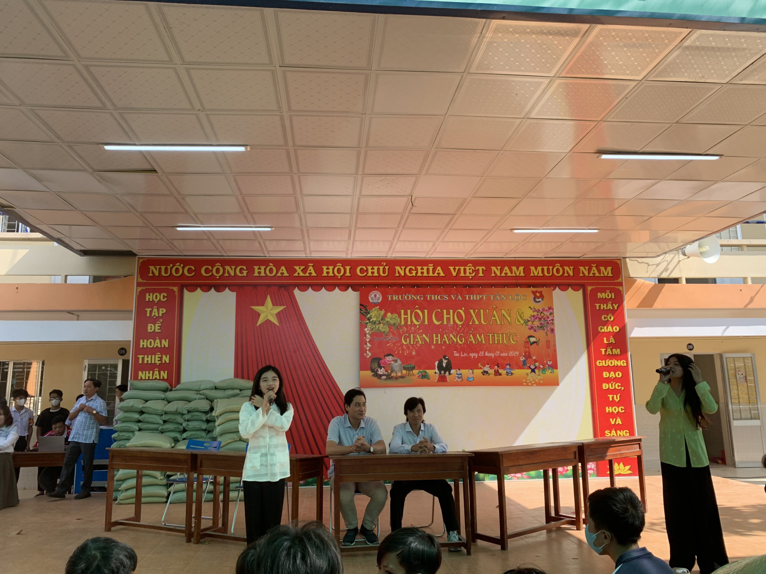 phát gạo 2