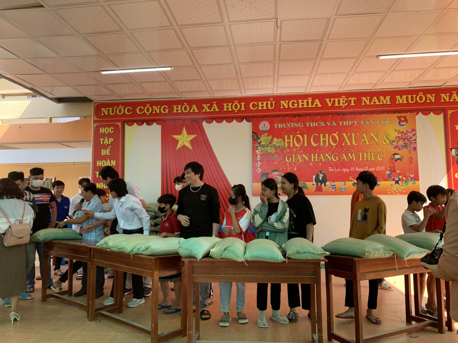 phát gạo 5