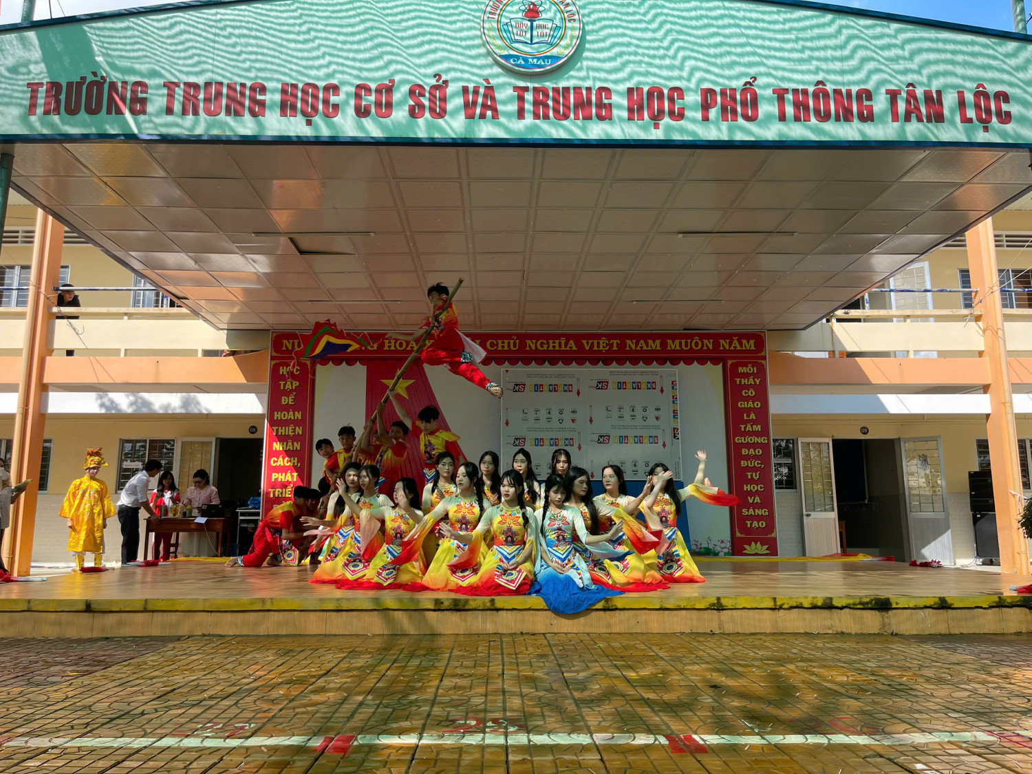 VN4