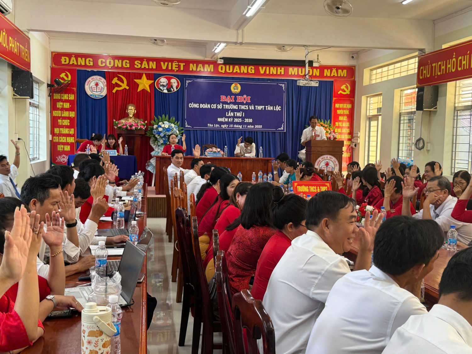 TRƯỜNG THCS VÀ THPT TÂN LỘC TỔ CHỨC THÀNH CÔNG ĐẠI HỘI CÔNG ĐOÀN