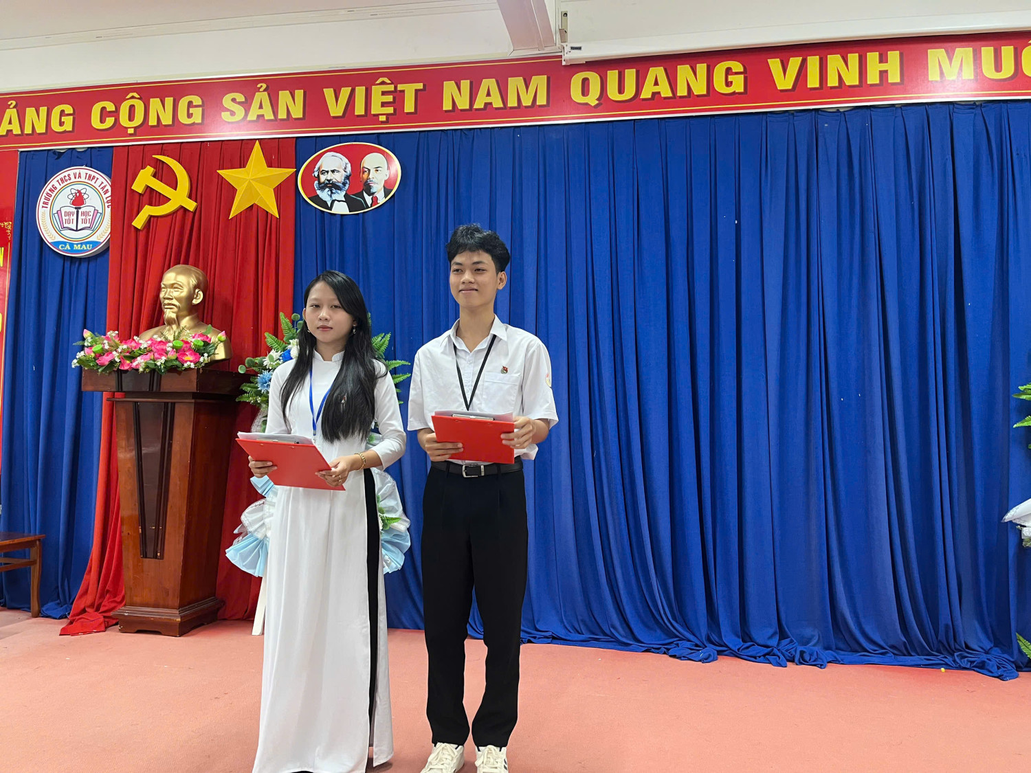 CHÀO CỜ 3