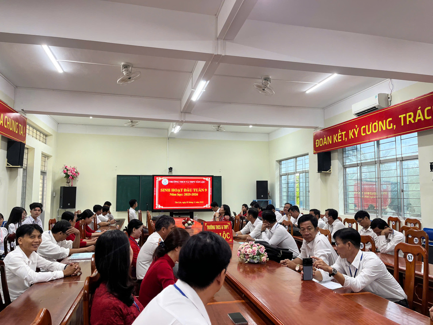 CHÀO CỜ 5